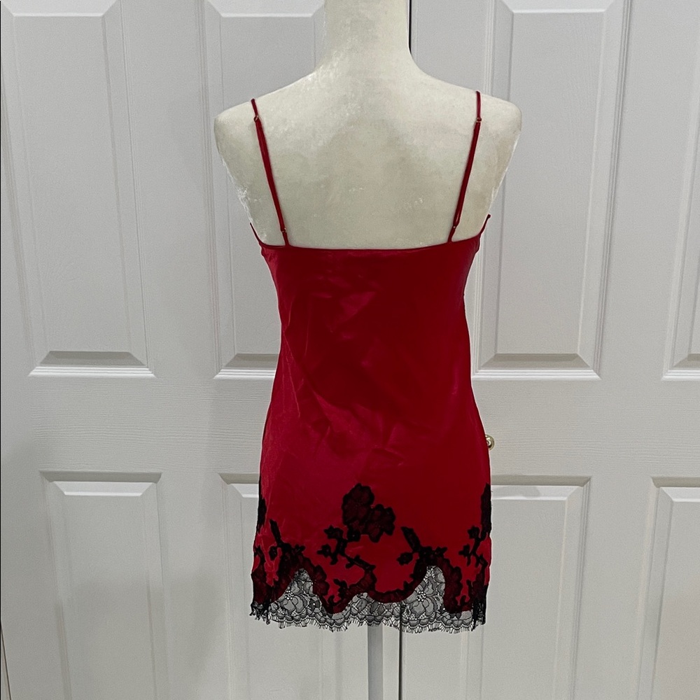 Victoria's Secret Red Chemise with Black Lace NWOT - Picture 4 of 5